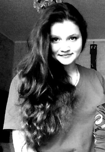 Юлия Эрцинь