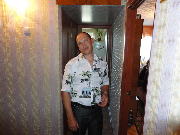 Александр Волков