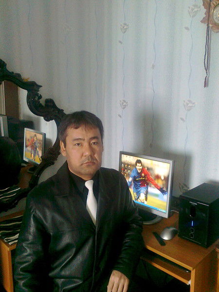 Болат Сулейменов