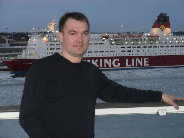 Константин Лежнин