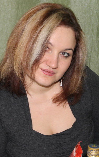 Елена Хвостова