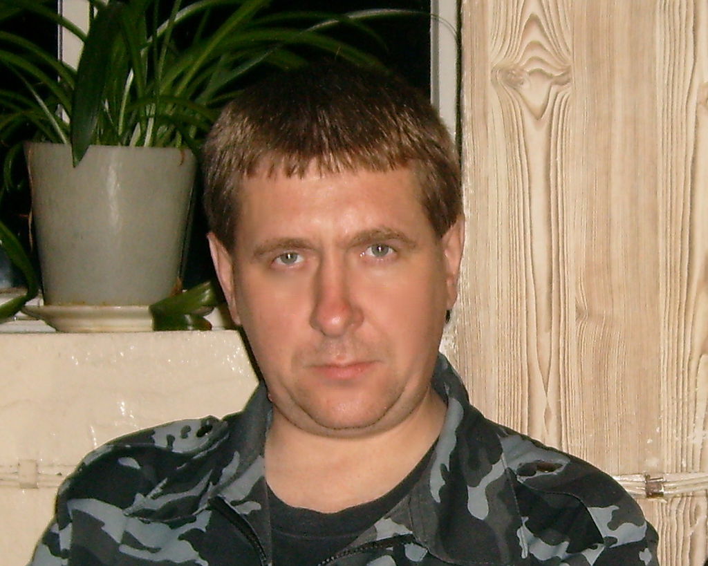 Александр Густенев