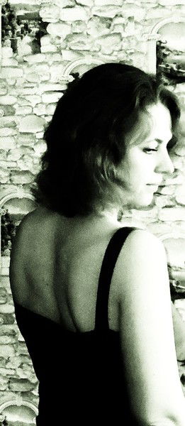 Марина Конова