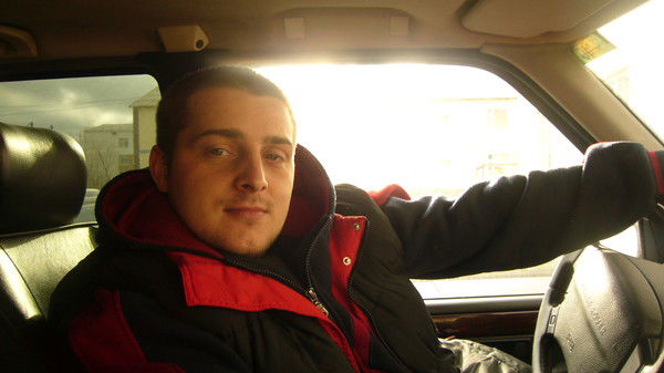 Саша Емельянов