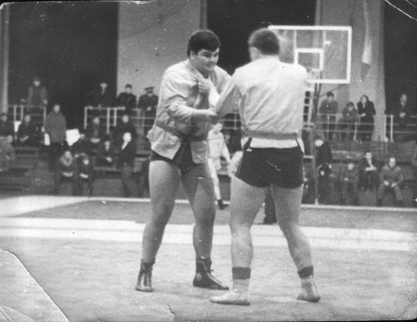 Владимир Николаев