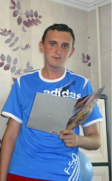 Павел Суетин