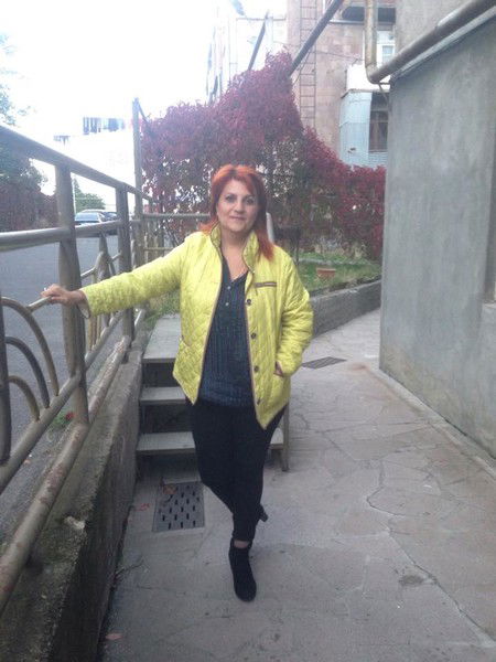 В И К А Петросян