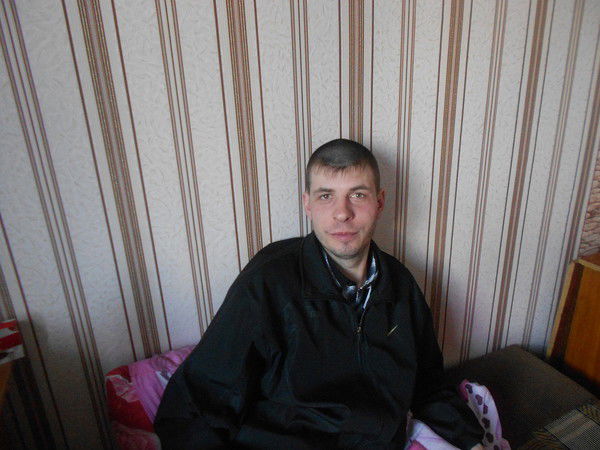 Виктор Комаров