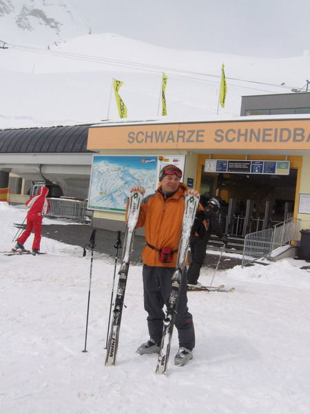 Александр Быстров