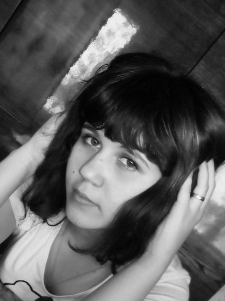 Анютка Каштанова