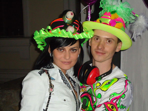 Неизвестно Неизвестно