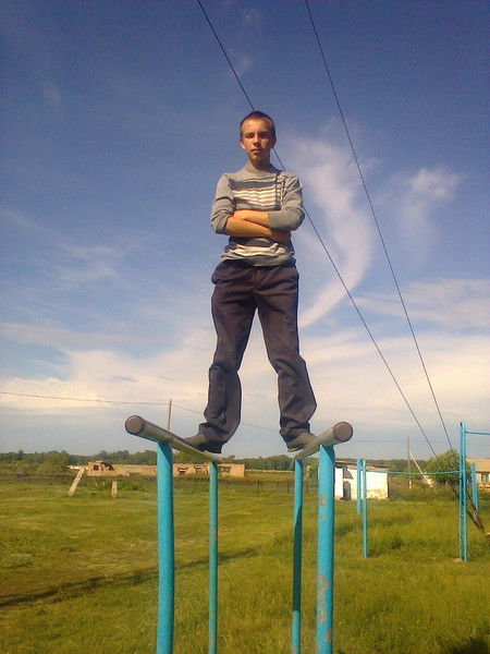 Илья Новоселов