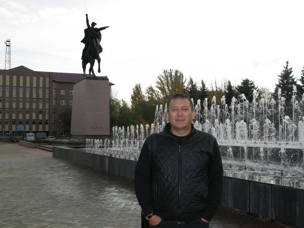 Нурлан Жакенов