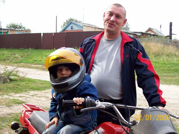 Миша Лариончев