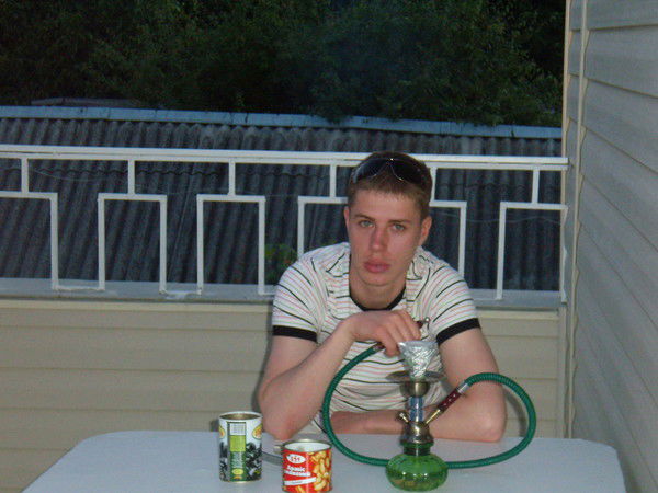 Максим Стеценко