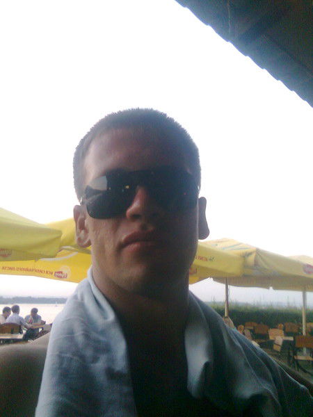 Артем Нерадовский