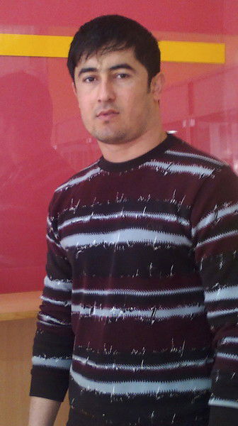 Комрон Салмонов