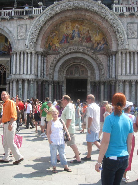 Настя Тихоненко