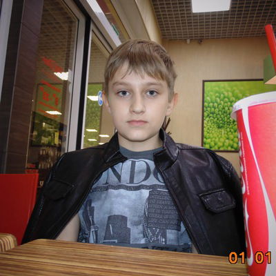 Влад Бондарев