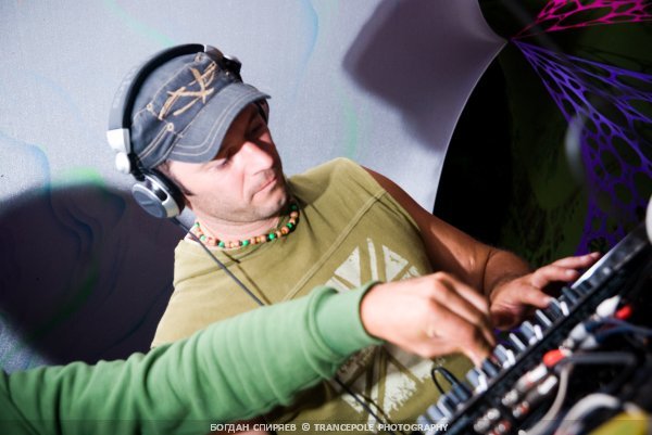 Александр Дмитренко