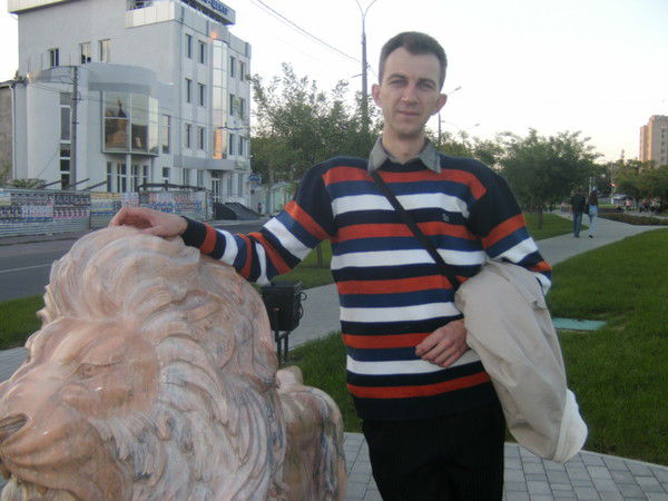 Олег Бондарев