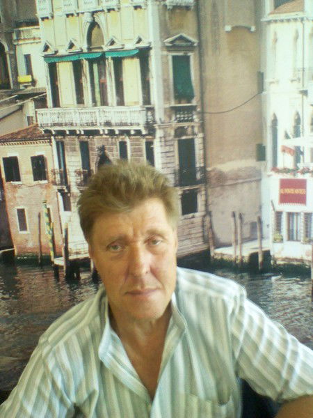 Александр Бухалов