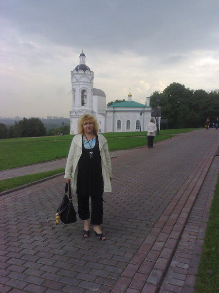 Елена Подлобошникова