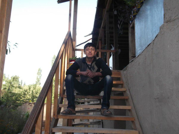 Набичон Назаров