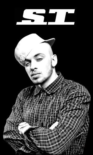 Жека Комаров