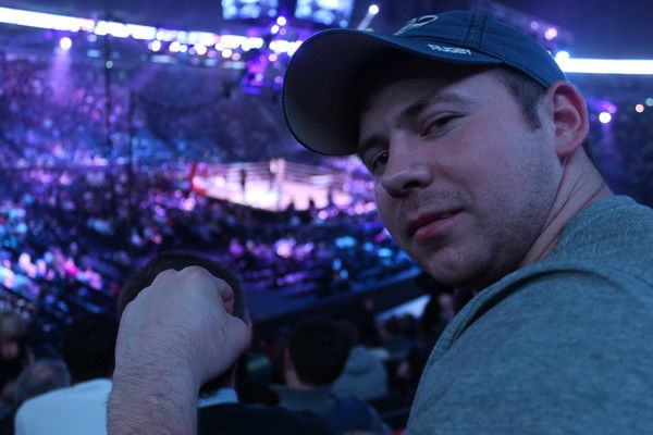 Игорь Петряков