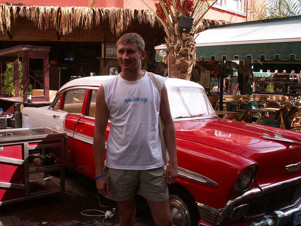 Андрей Ушаков