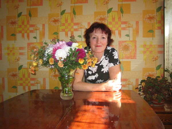 Надя Логвинова