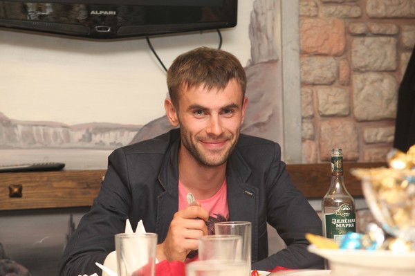 Олег Кобзарь