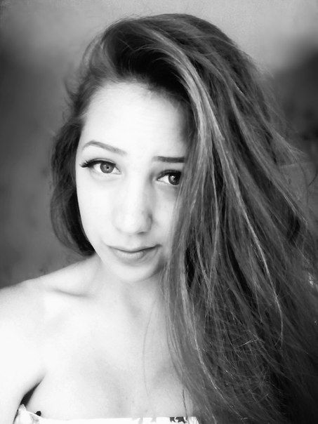 Вика Анганзорова