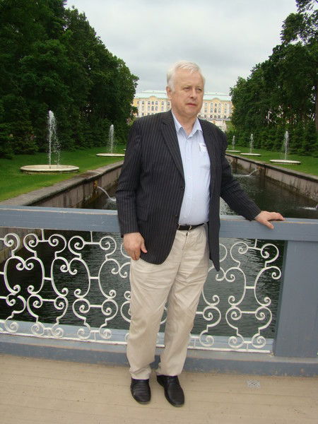 Лев Дмитриев