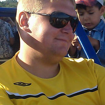 Сергей Кирсанов