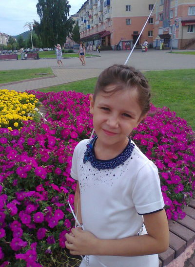 Лиза Ушканова