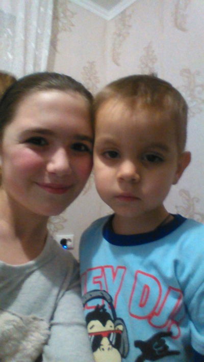 Настюша Янич