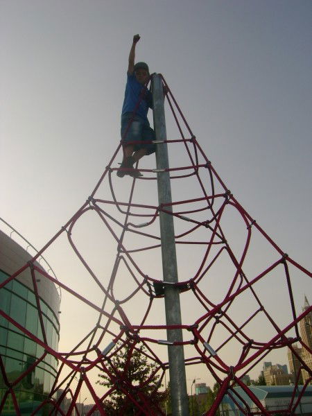 Адиль Комен