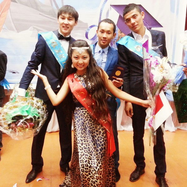 .•°*”Мика ”*°•.