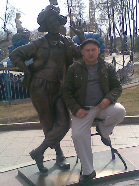 Антон Лукьянов