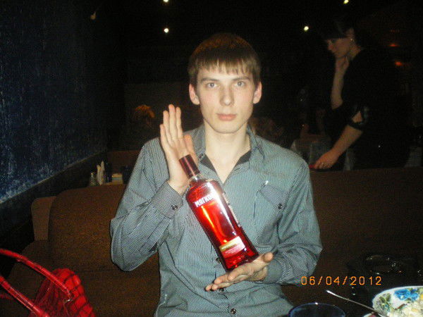 Толя Черкасов