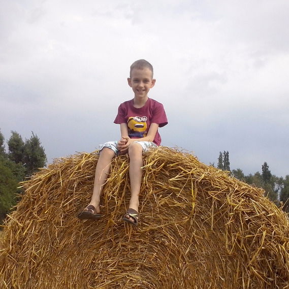 Данил Ларионов