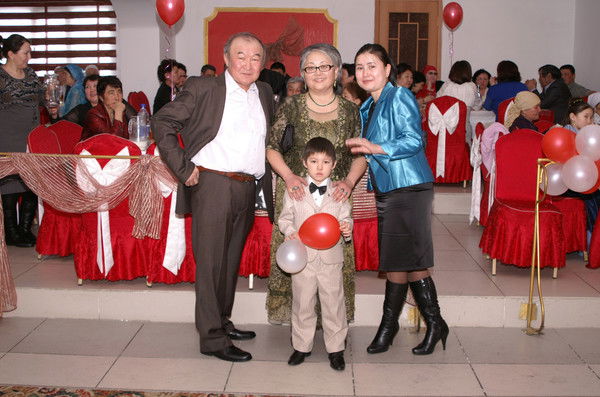 Айша Ускембаева