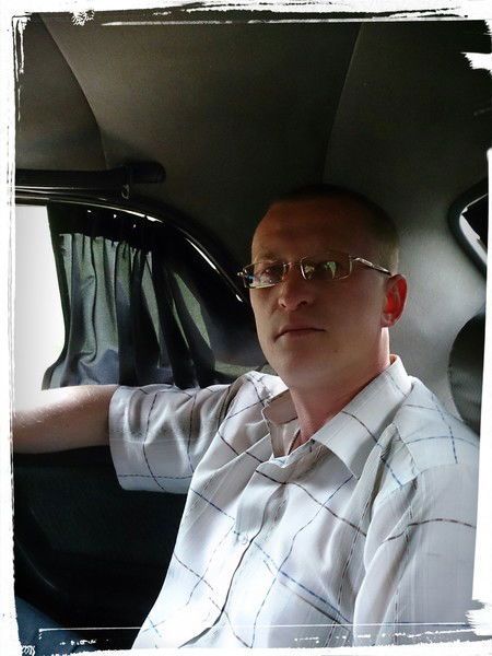 Денис Ахатов