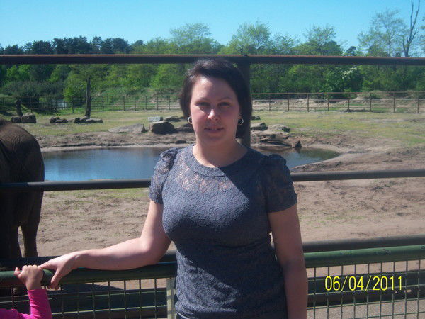 Юля Леоновец