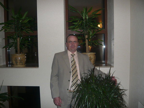 Игорь Мельников