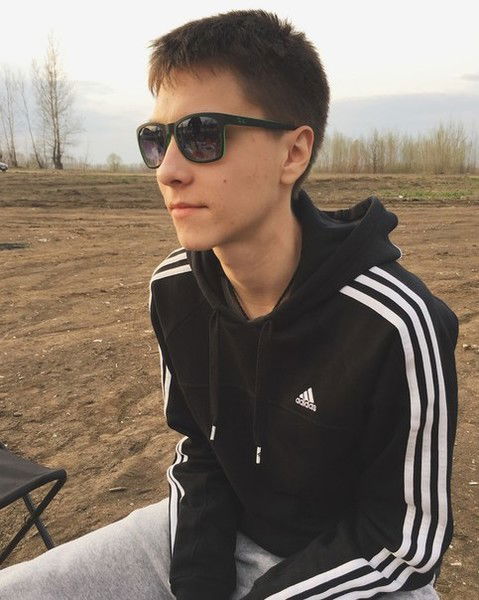 Денис Чугуров