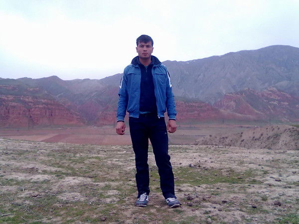 Акмал Базаров