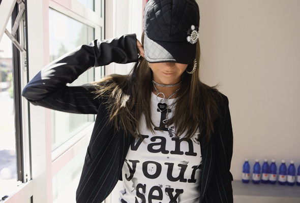 (^_-)Miss Crazy) Miss Crazy)